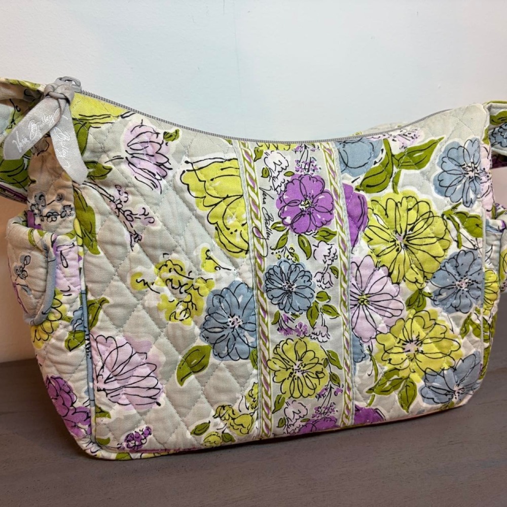 'Vera Bradley Sophie Y2K quilted Handbag in the retired "Watercolor Floral